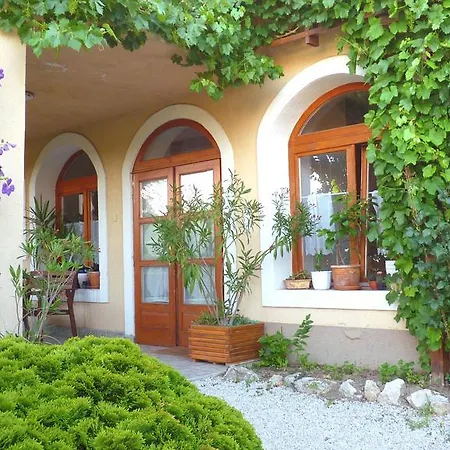 Dorka Vendeghaz Apartmán