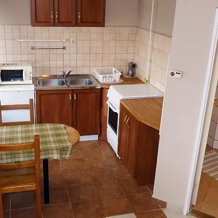 Apartment Dorka Vendeghaz *