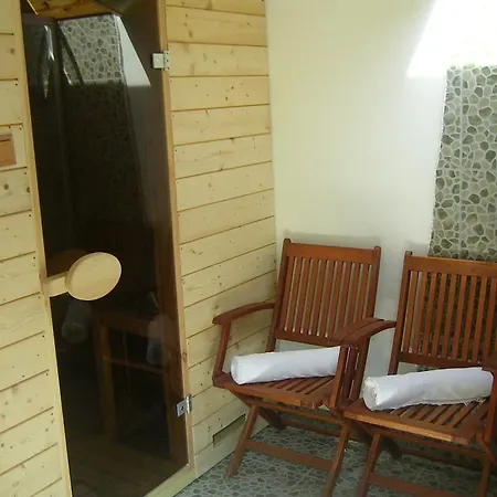 Dorka Vendeghaz Kehidakustany
