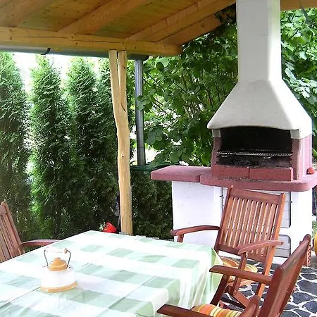Apartment Dorka Vendeghaz Kehidakustany