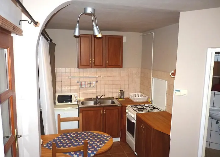 Dorka * Kehidakustány